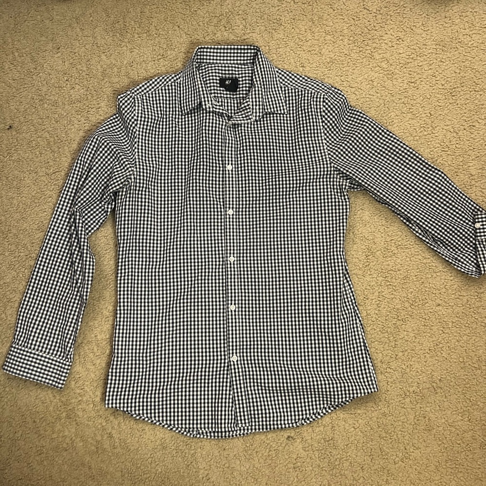 H&M Black and White Gingham Button-Down Shirt